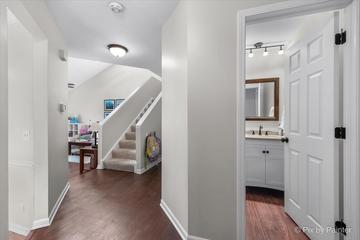 1520 Loatonia Ct., Libertyville, IL 60048