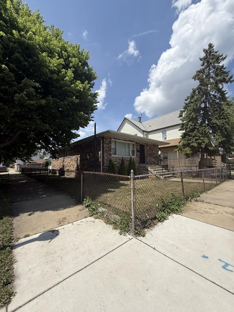 [Address Hidden by Seller], Chicago, IL 60617