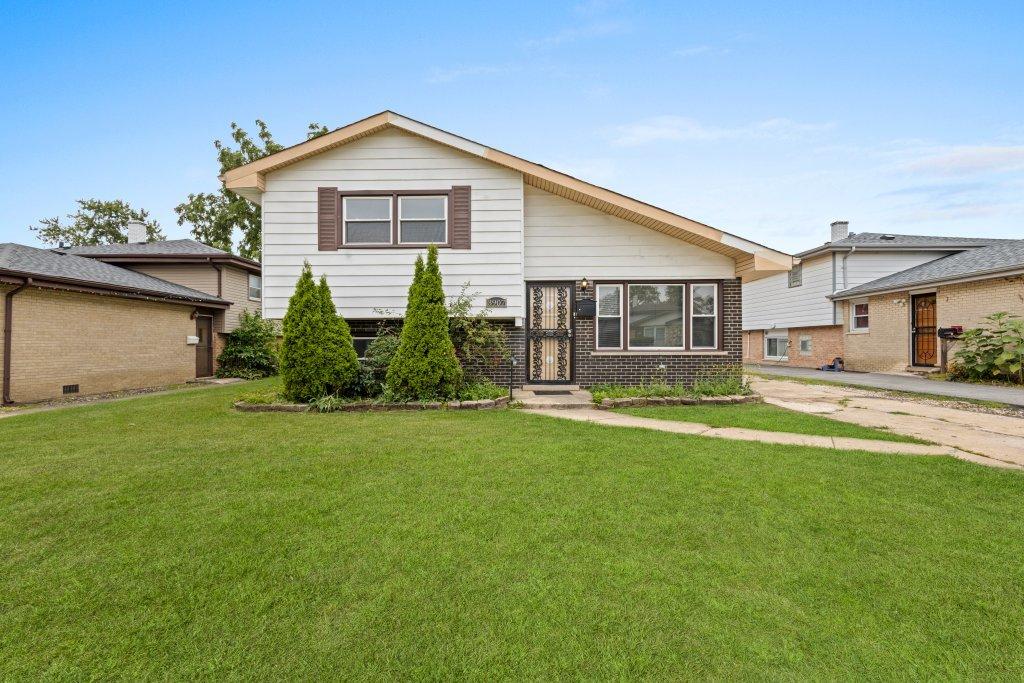 3907 168th Pl., Country Club Hills, IL 60478