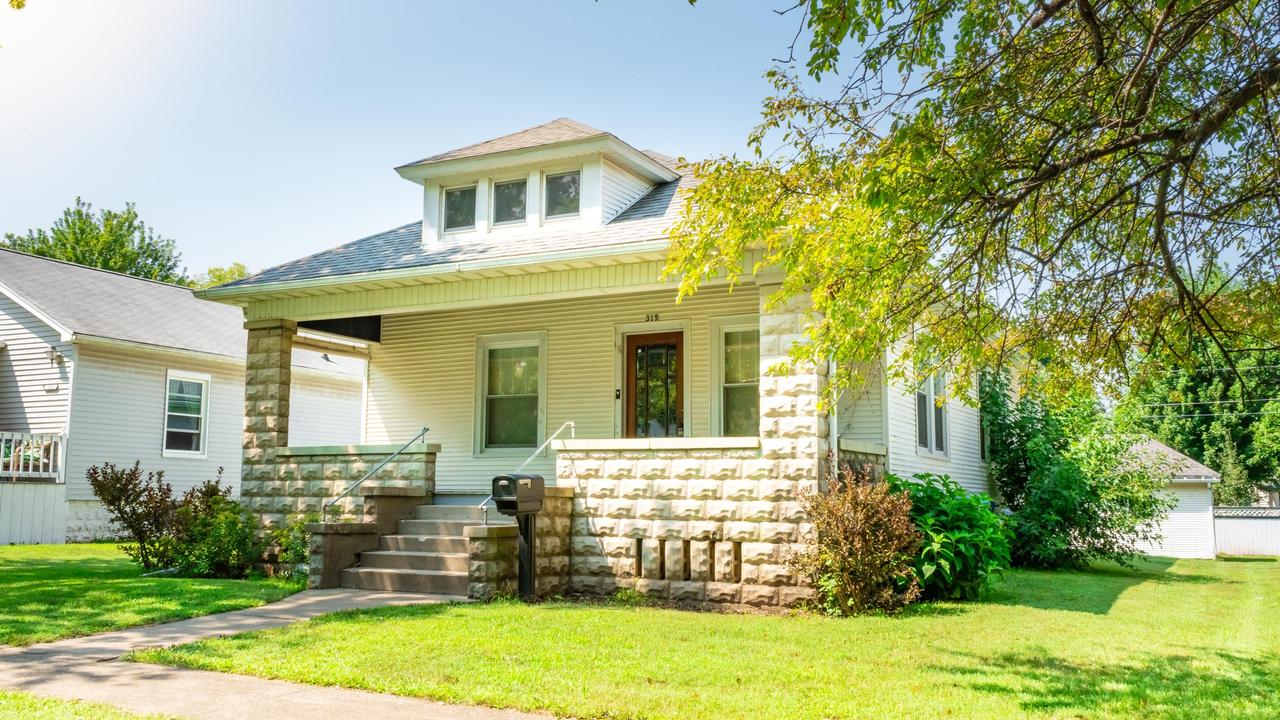 315 E Elmwood St., Pontiac, IL 61764