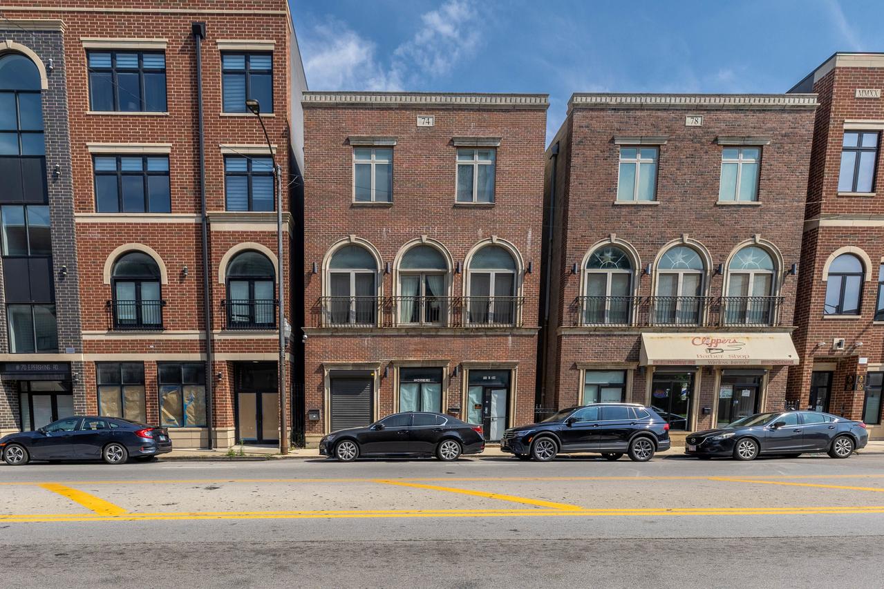 74 E Pershing Rd. #2, Chicago, IL 60653