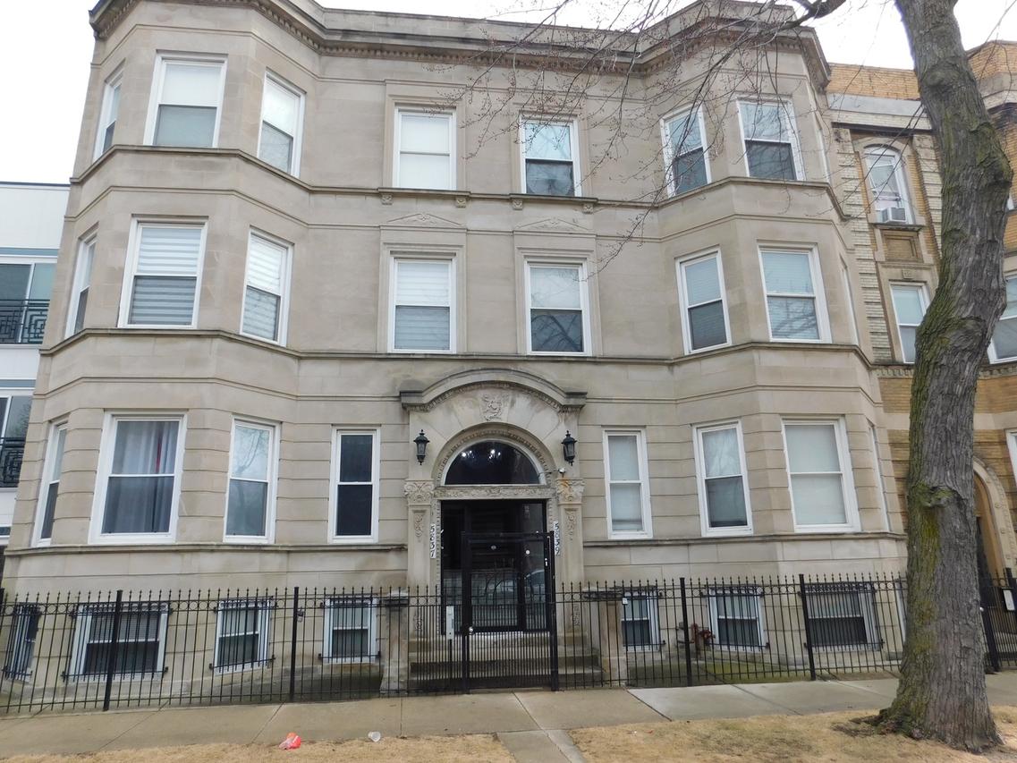 5837 S Calumet Ave. #2S, Chicago, IL 60637