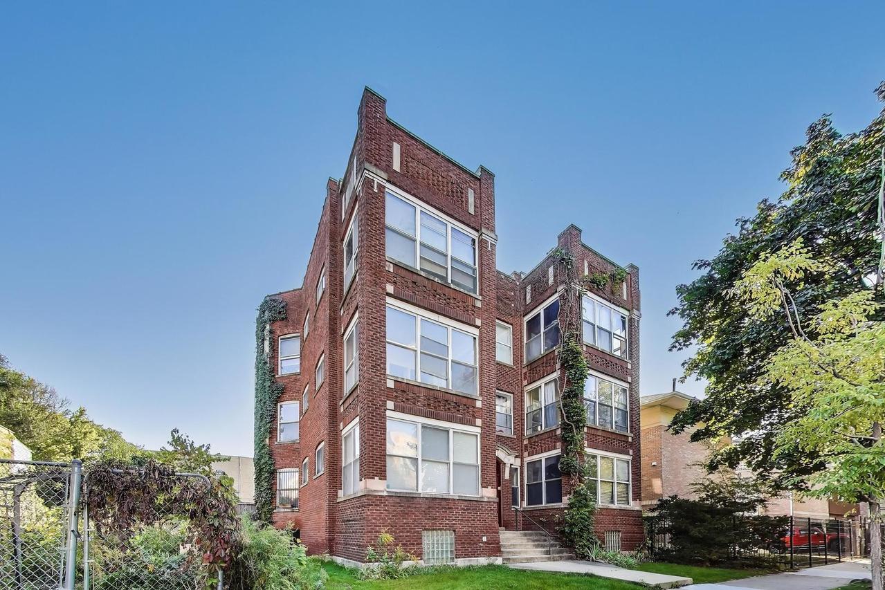 6121 S Woodlawn Ave. #2, Chicago, IL 60637