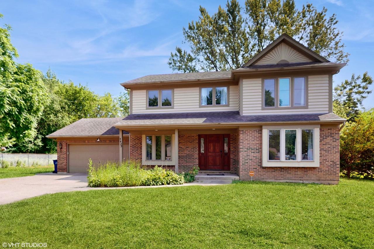 3425 Woodlawn Ave., Gurnee, IL 60031