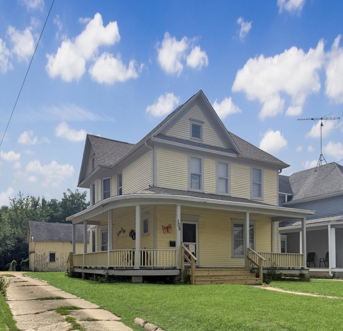 105 W Empire St., Freeport, IL 61032