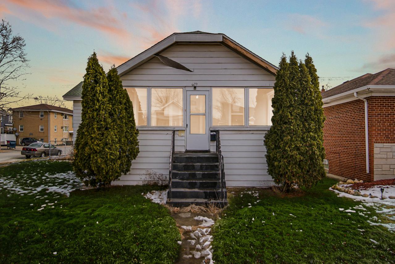 579 Freeland Ave., Calumet City, IL 60409