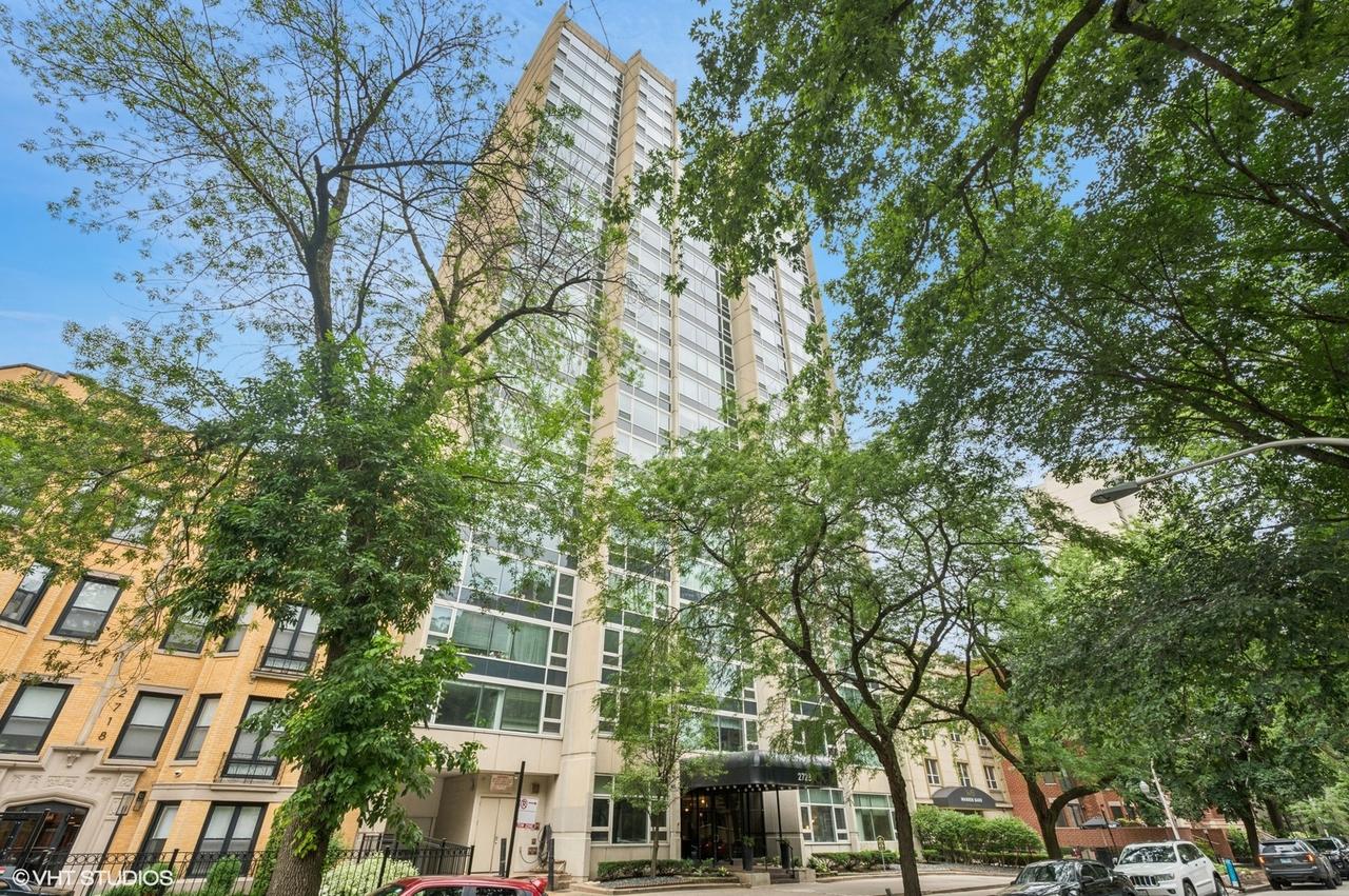 2728 N Hampden Ct. #401, Chicago, IL 60614