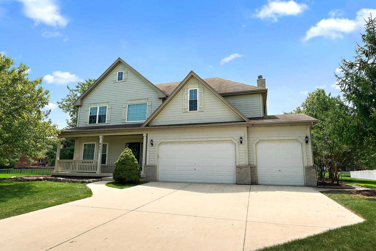 8643 Shire Ct., Frankfort, IL 60423