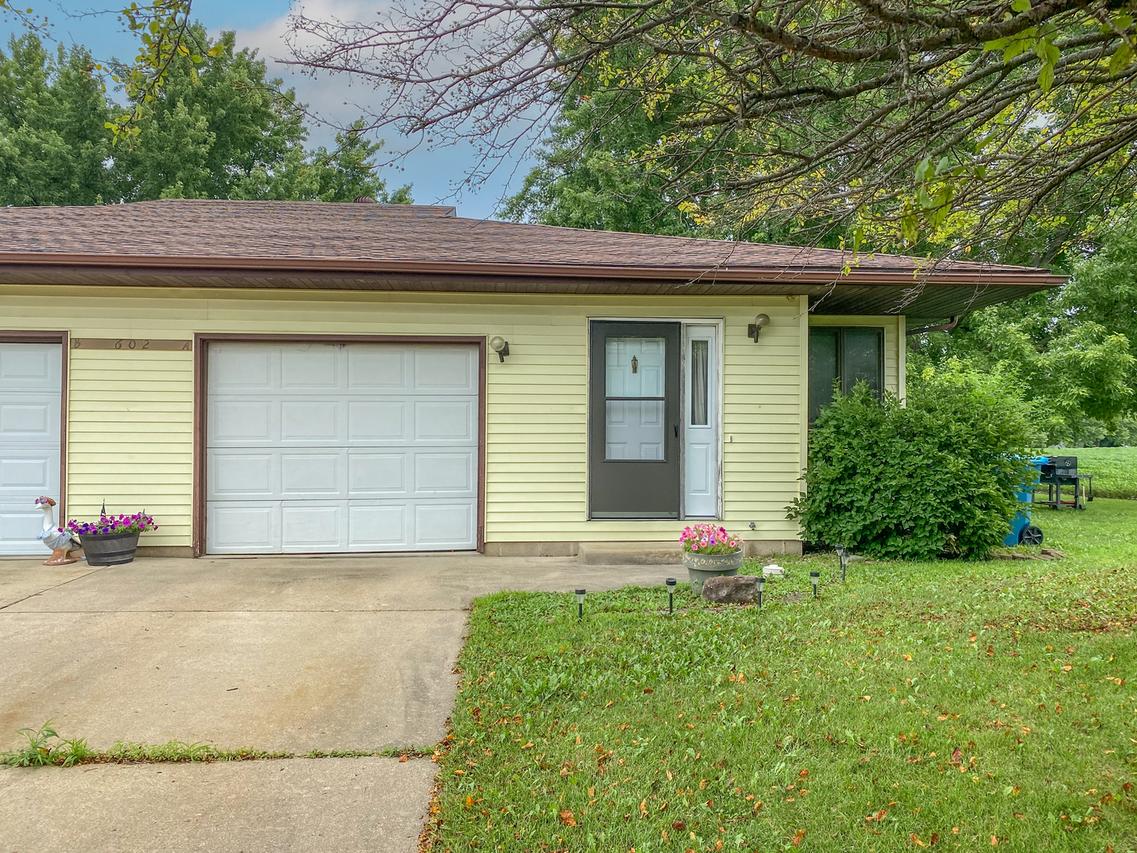 602A N Illini Ave., Pontiac, IL 61764