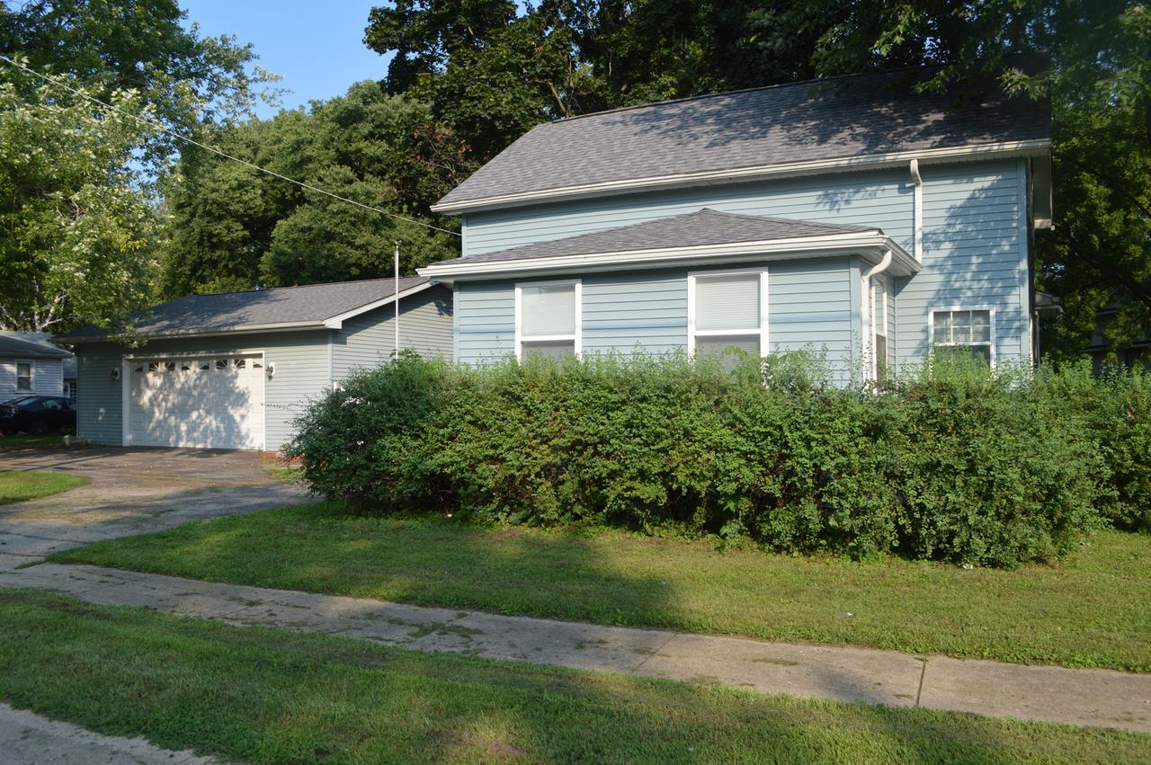 309 S Main St., Walnut, IL 61376