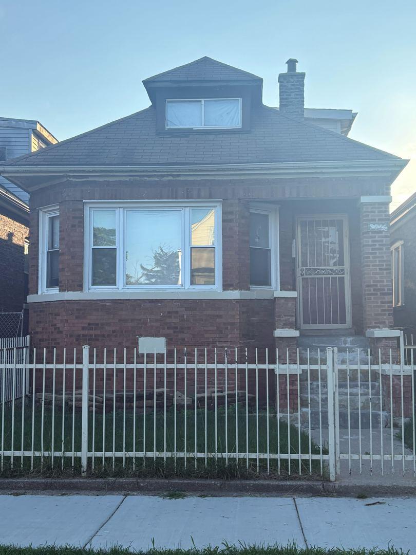 7326 S Claremont Ave., Chicago, IL 60636
