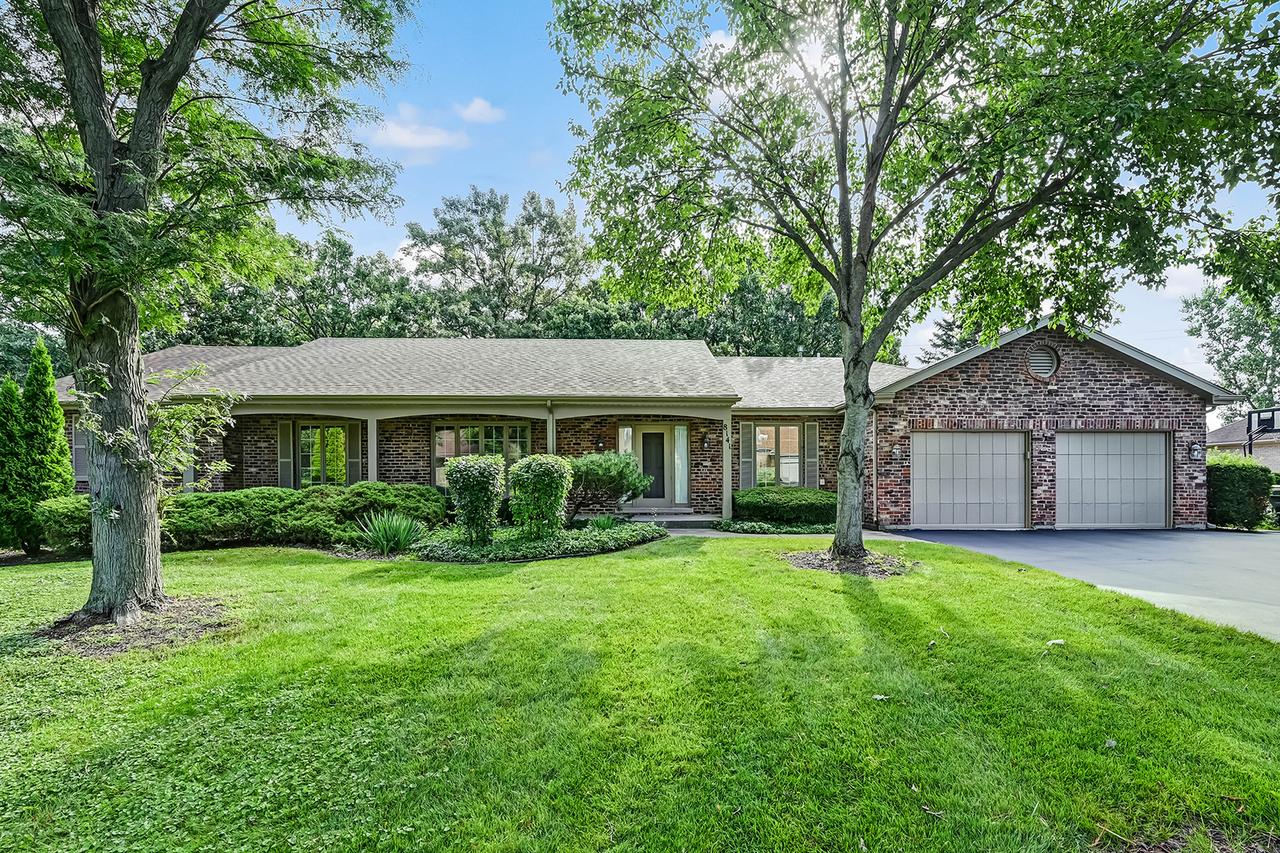 8141 Ridgepointe Dr., Burr Ridge, IL 60527