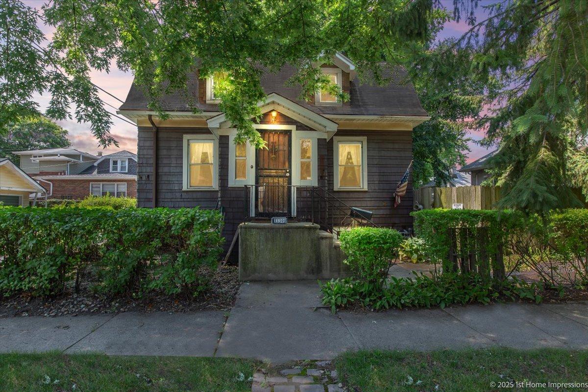 13346 Irving Ave., Blue Island, IL 60406