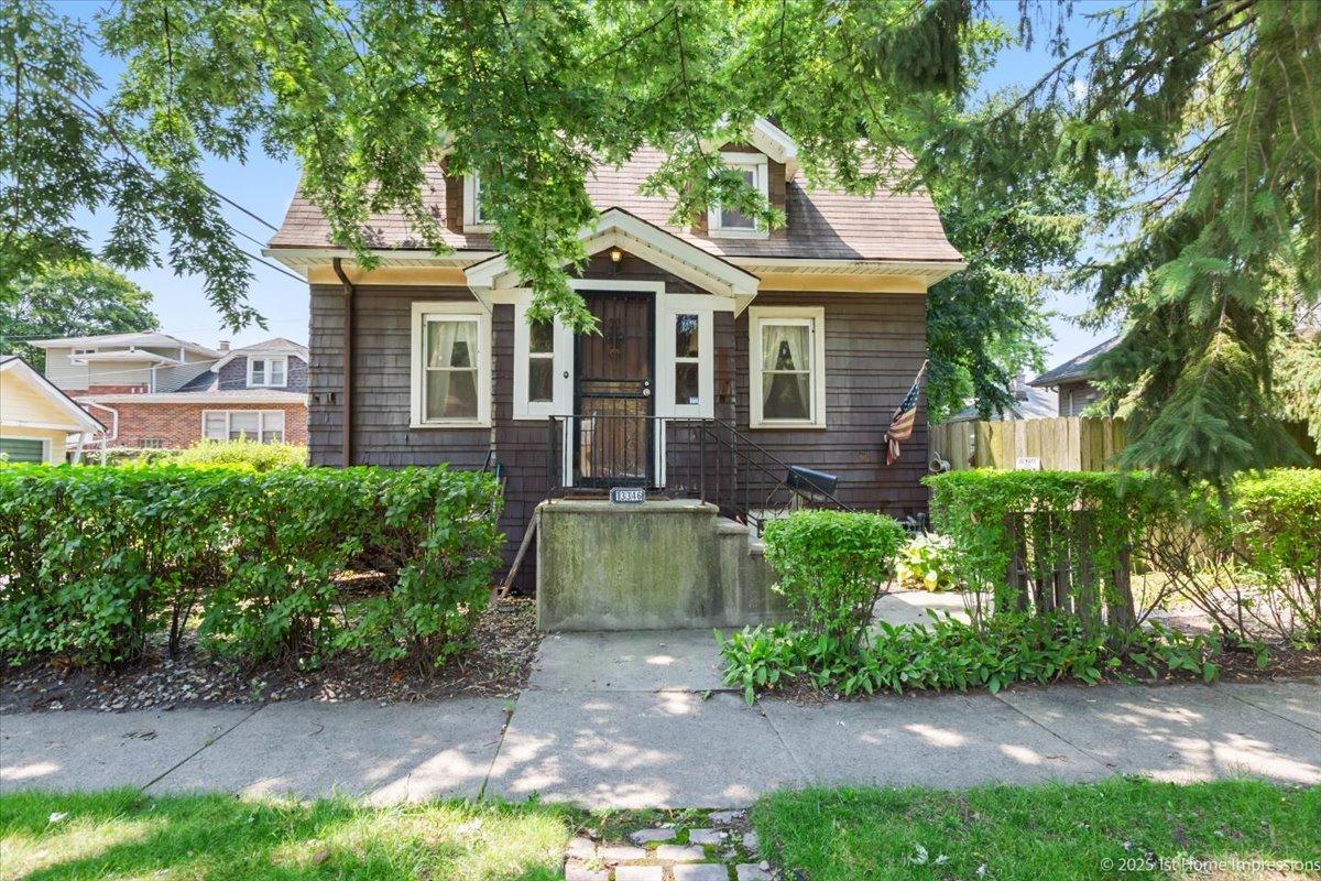 13346 Irving Ave., Blue Island, IL 60406
