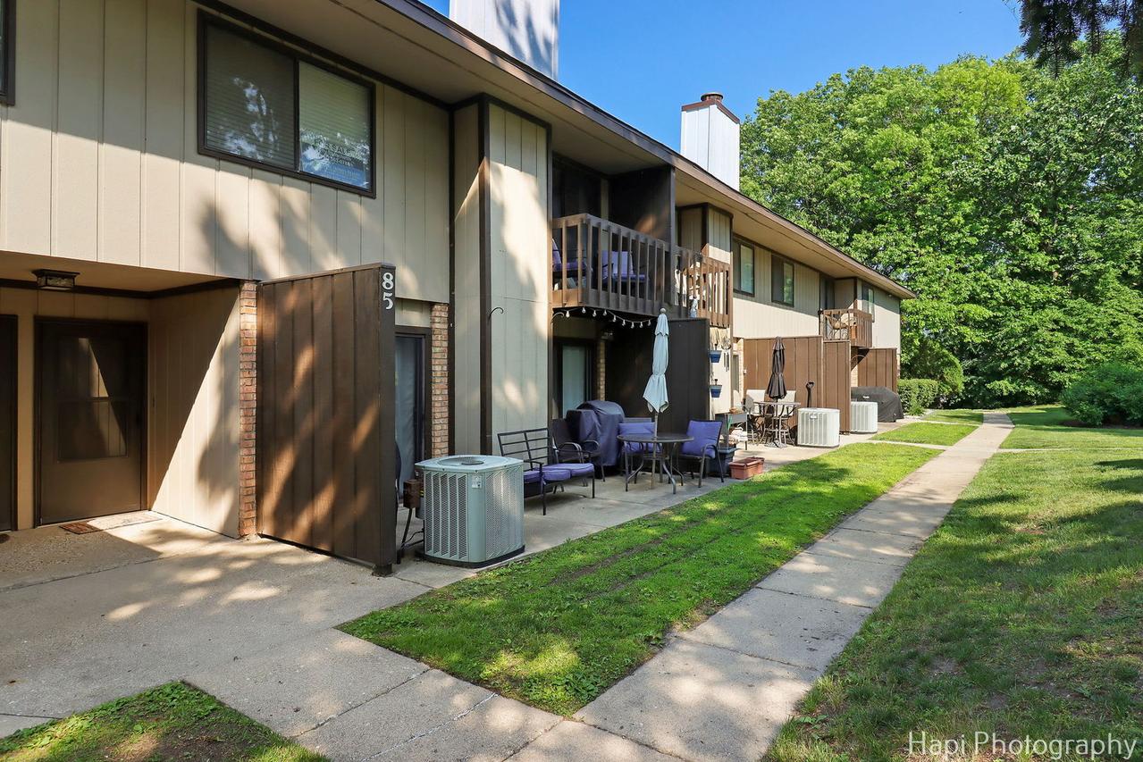 85 Woodhills Bay Rd., Fox Lake, IL 60020