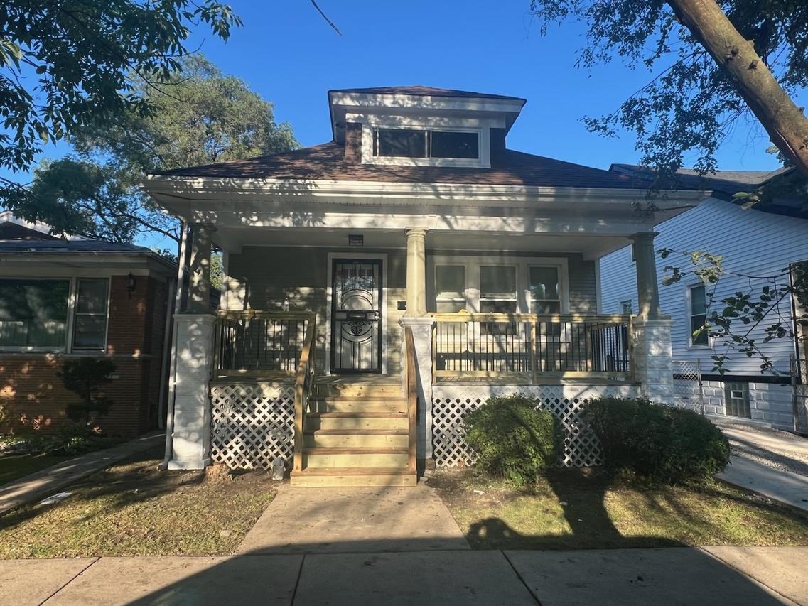 10739 S La Salle St., Chicago, IL 60628