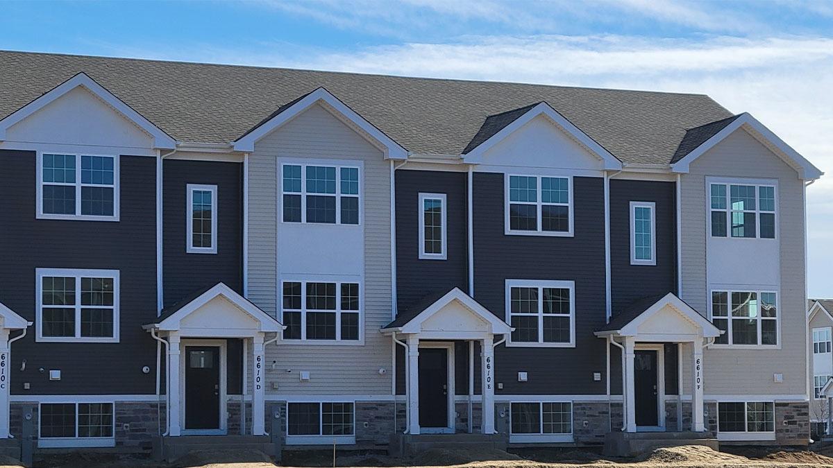 6610 Linden Tr. #E, Wonder Lake, IL 60097