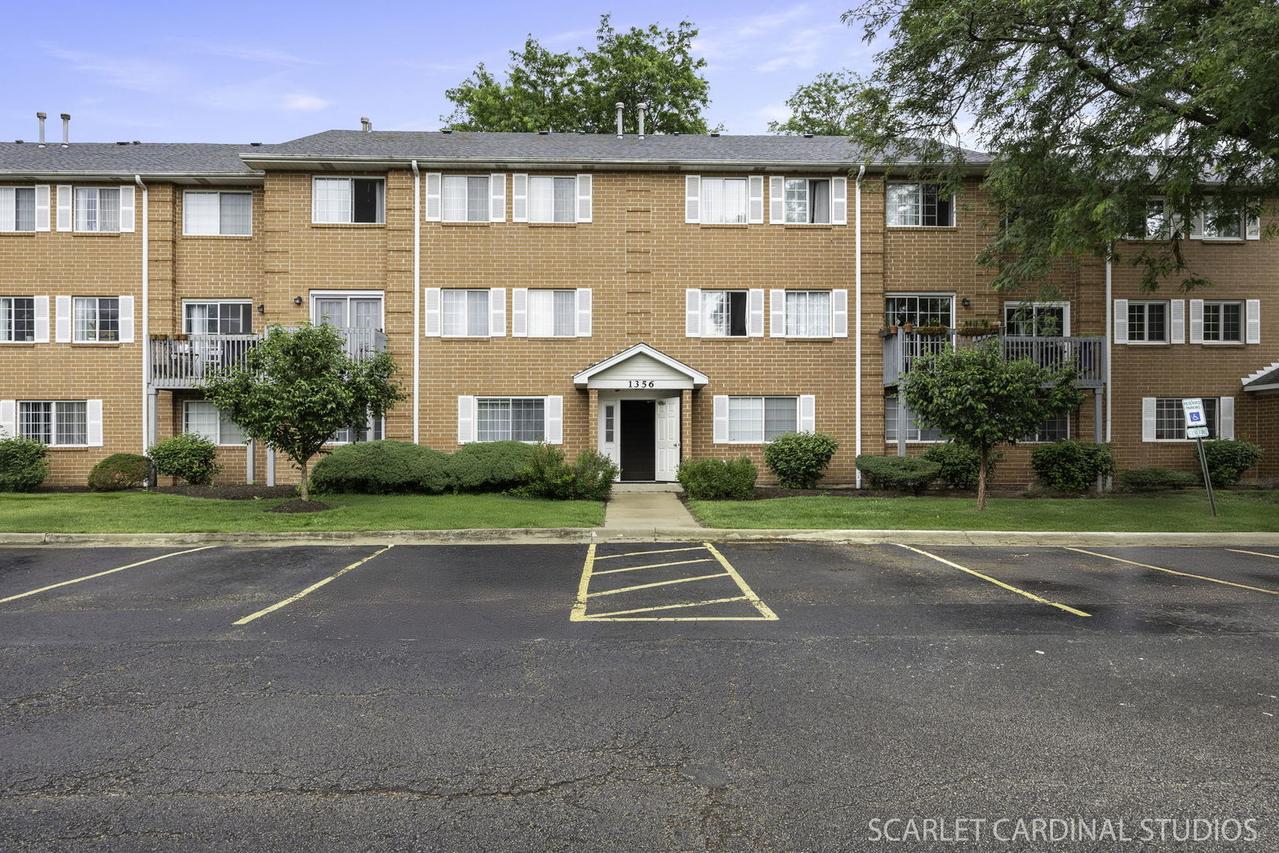 1356 S Lorraine Rd. #E, Wheaton, IL 60189