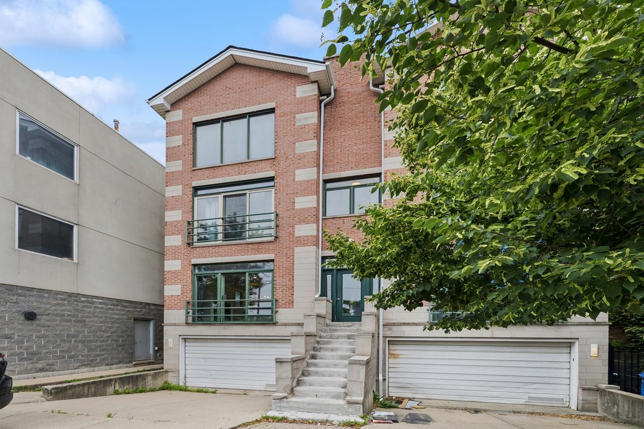 919 N Willard Ct. #1N, Chicago, IL 60642