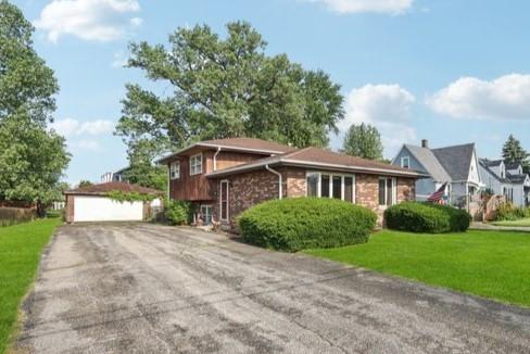 10956 S Nagle Ave., Worth, IL 60482