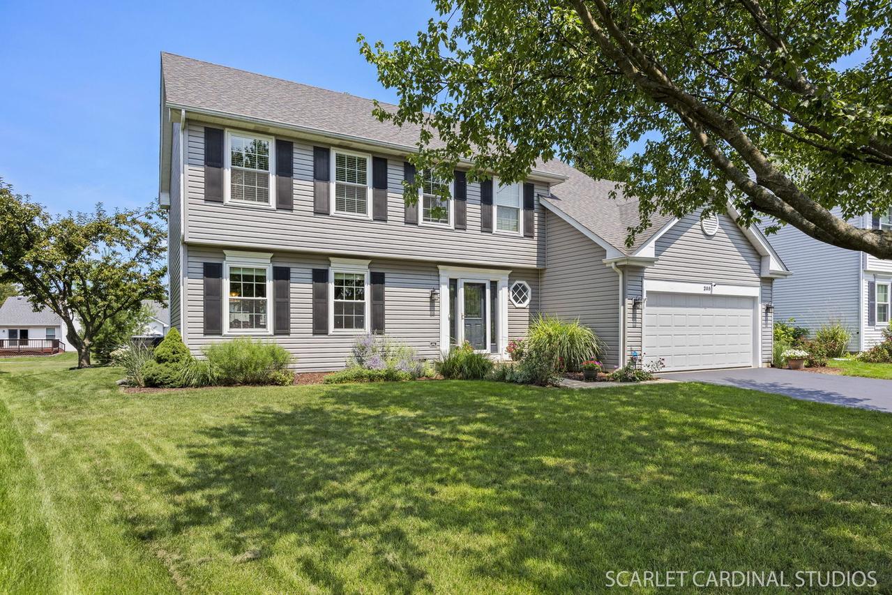 205 Meadowview Ln., Aurora, IL 60502