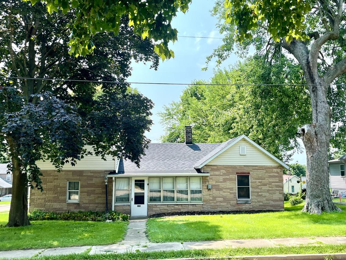 2404 1st. St., Peru, IL 61354