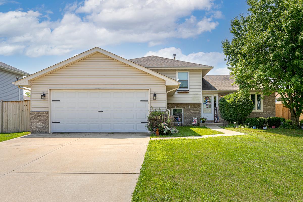 6912 Cottie Dr., Joliet, IL 60431