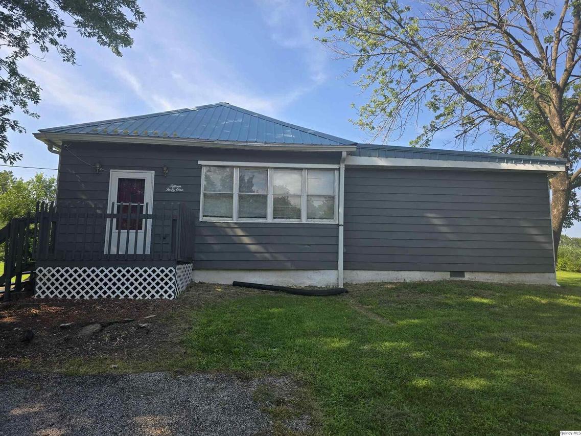 1541 Elm St., Hamilton, IL 62341