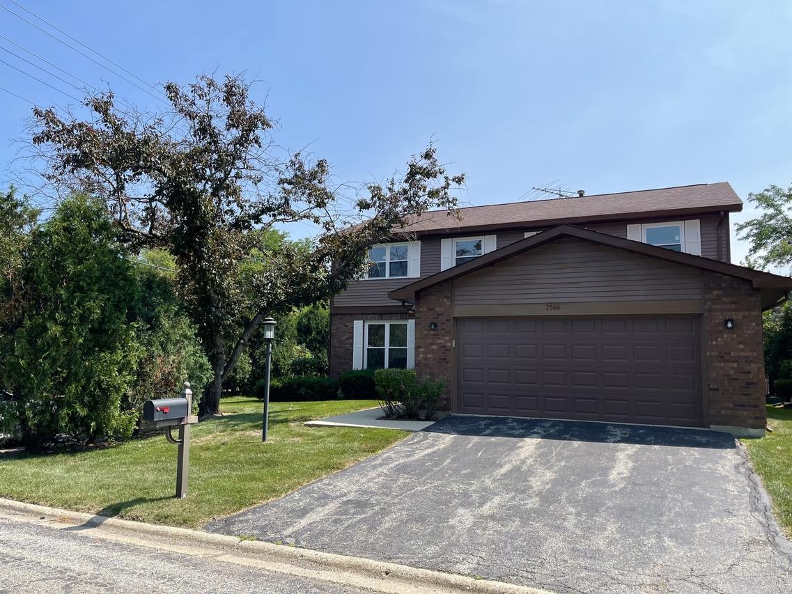 2566 Brian Dr., Northbrook, IL 60062