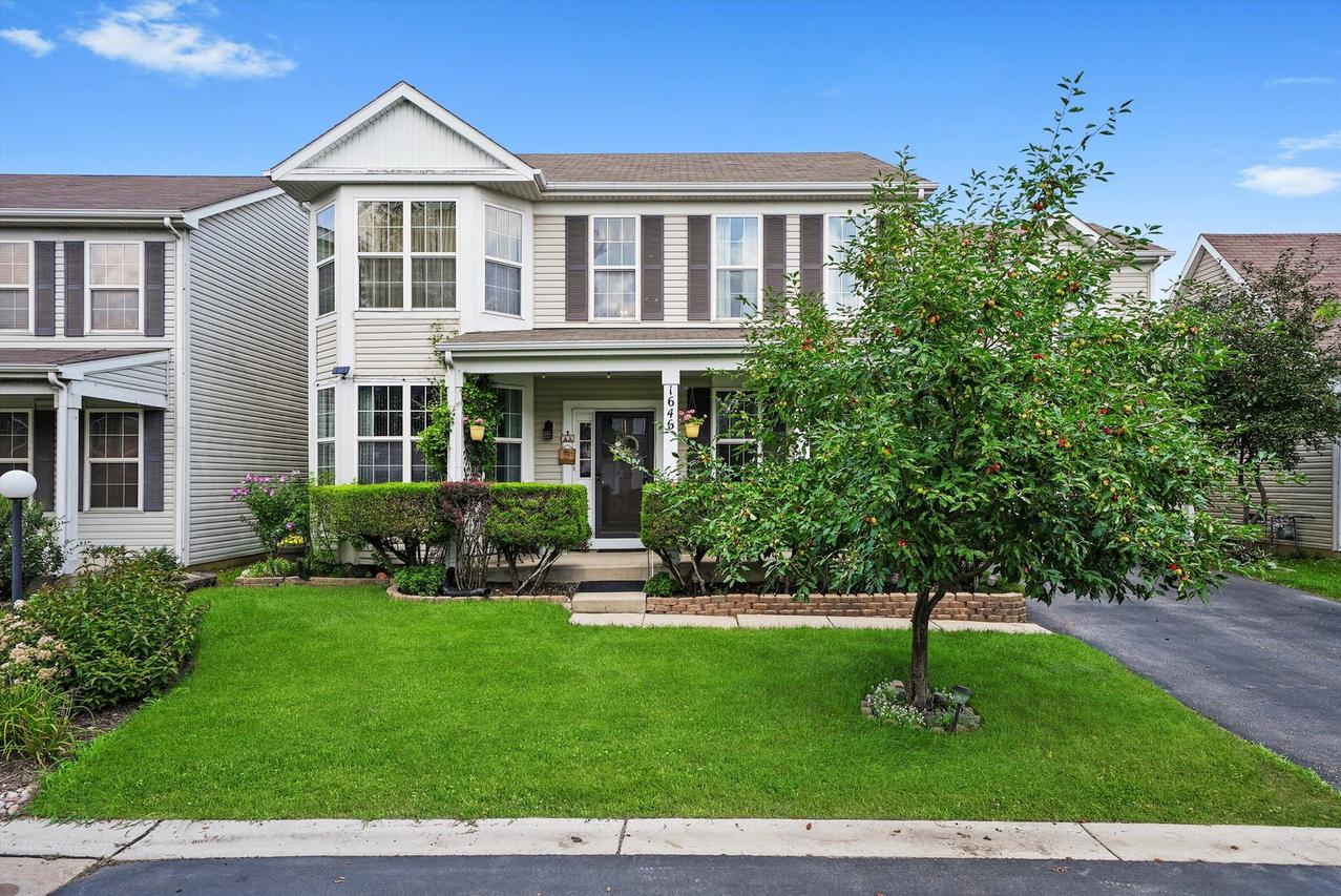1646 Victoria Park Cir., Aurora, IL 60504