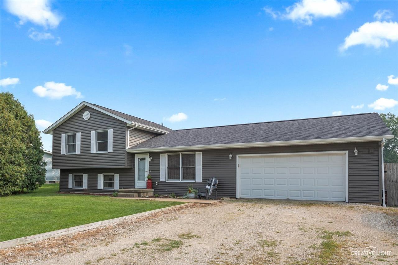 1348 N 4483rd Rd., Earlville, IL 60518