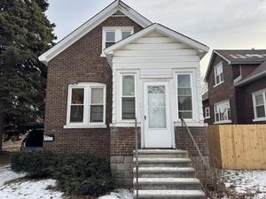 315 156 St., Calumet City, IL 60409
