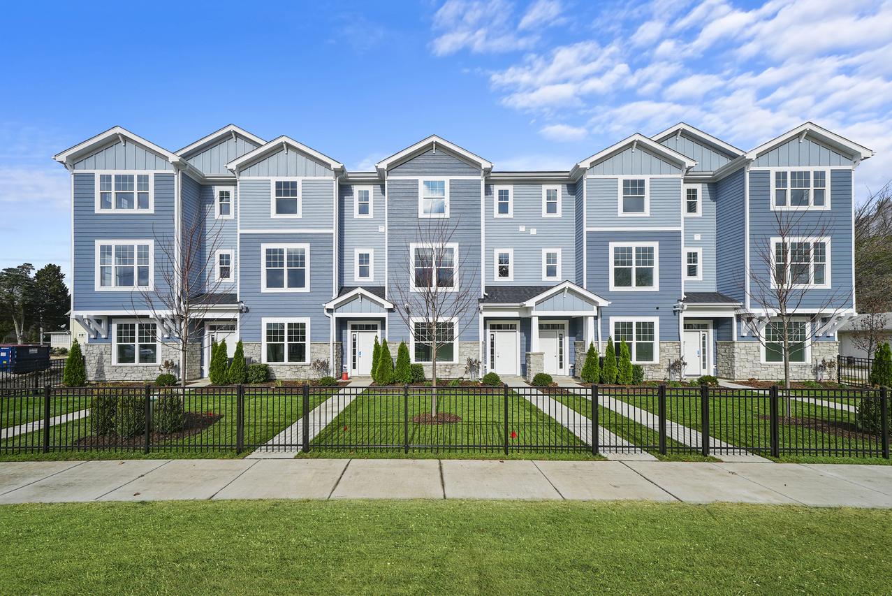 124 E Main St. #2-3, Cary, IL 60013
