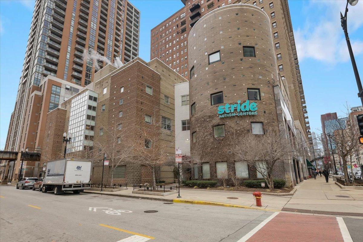 40 E 9th St. #1802, Chicago, IL 60605