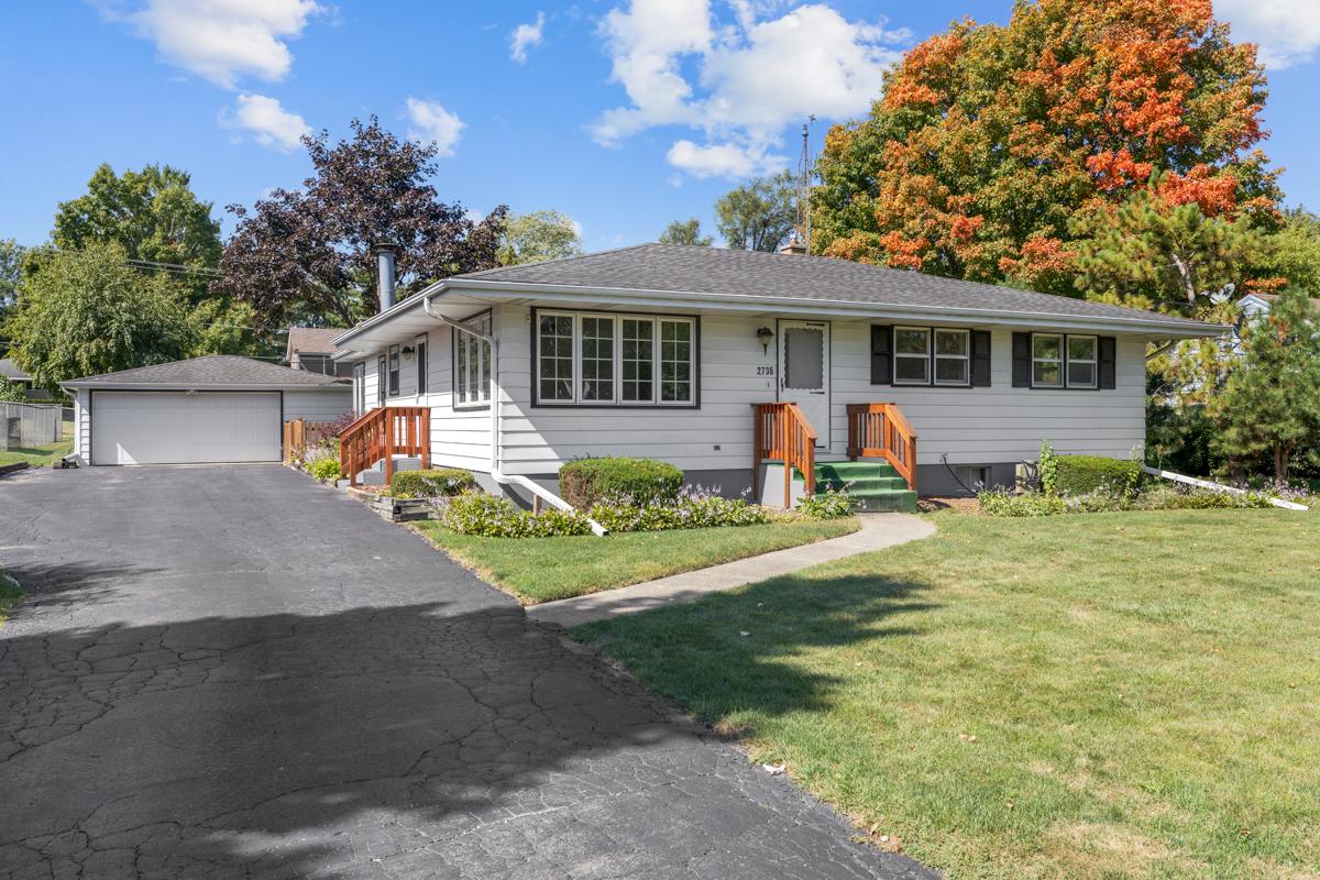 2736 N Lewis Ave., Waukegan, IL 60085