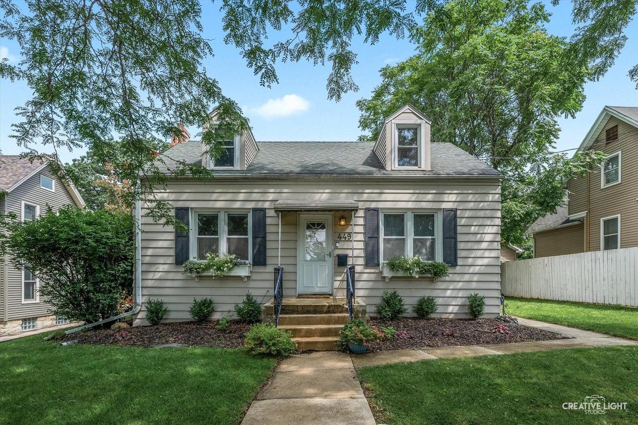 449 Colford Ave., West Chicago, IL 60185