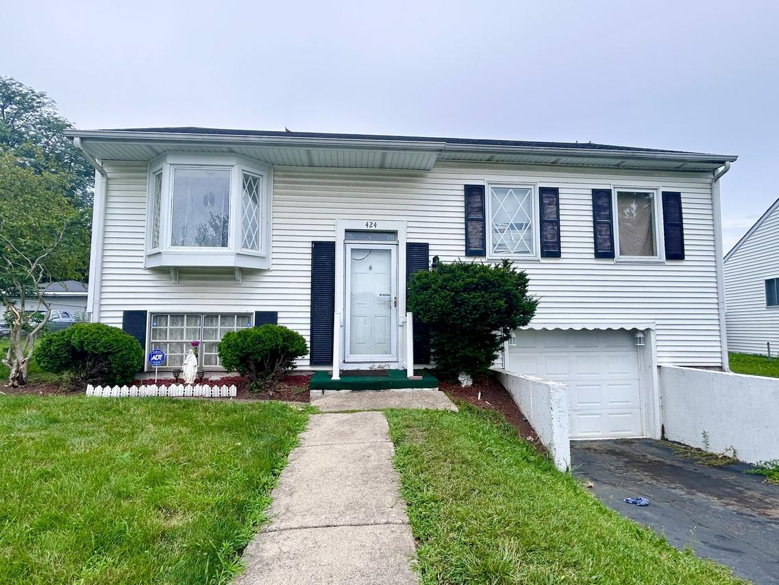 424 Mark Ave., Glendale Heights, IL 60139