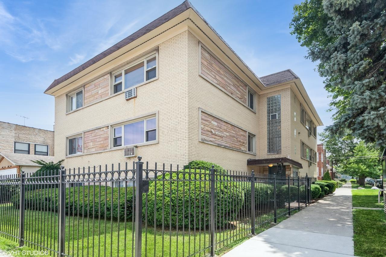 4757 N Keeler Ave. #302, Chicago, IL 60630