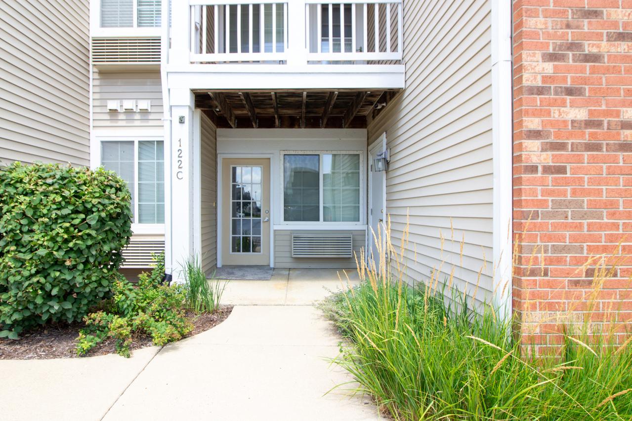 122 Bertram Dr. #C, Yorkville, IL 60560