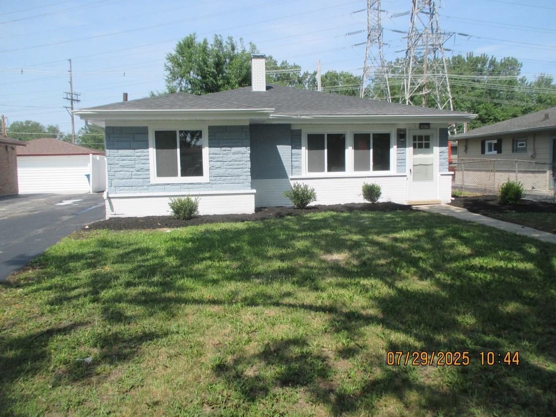 1278 Balmoral Ave., Calumet City, IL 60409