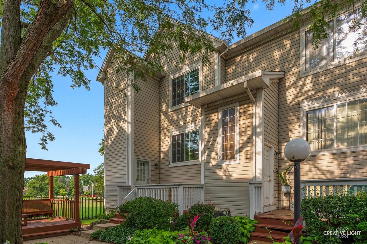 305 Plumtree Ct., Bolingbrook, IL 60440
