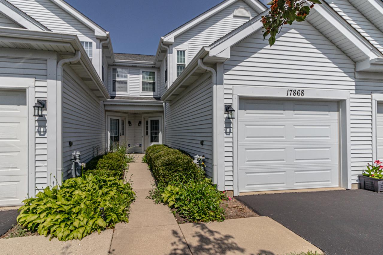 17868 W Braewick Rd., Gurnee, IL 60031