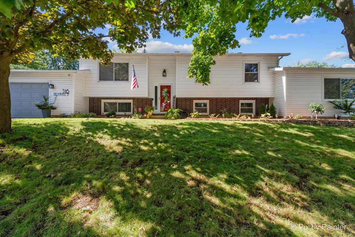 316 Hillandale St., Round Lake, IL 60073