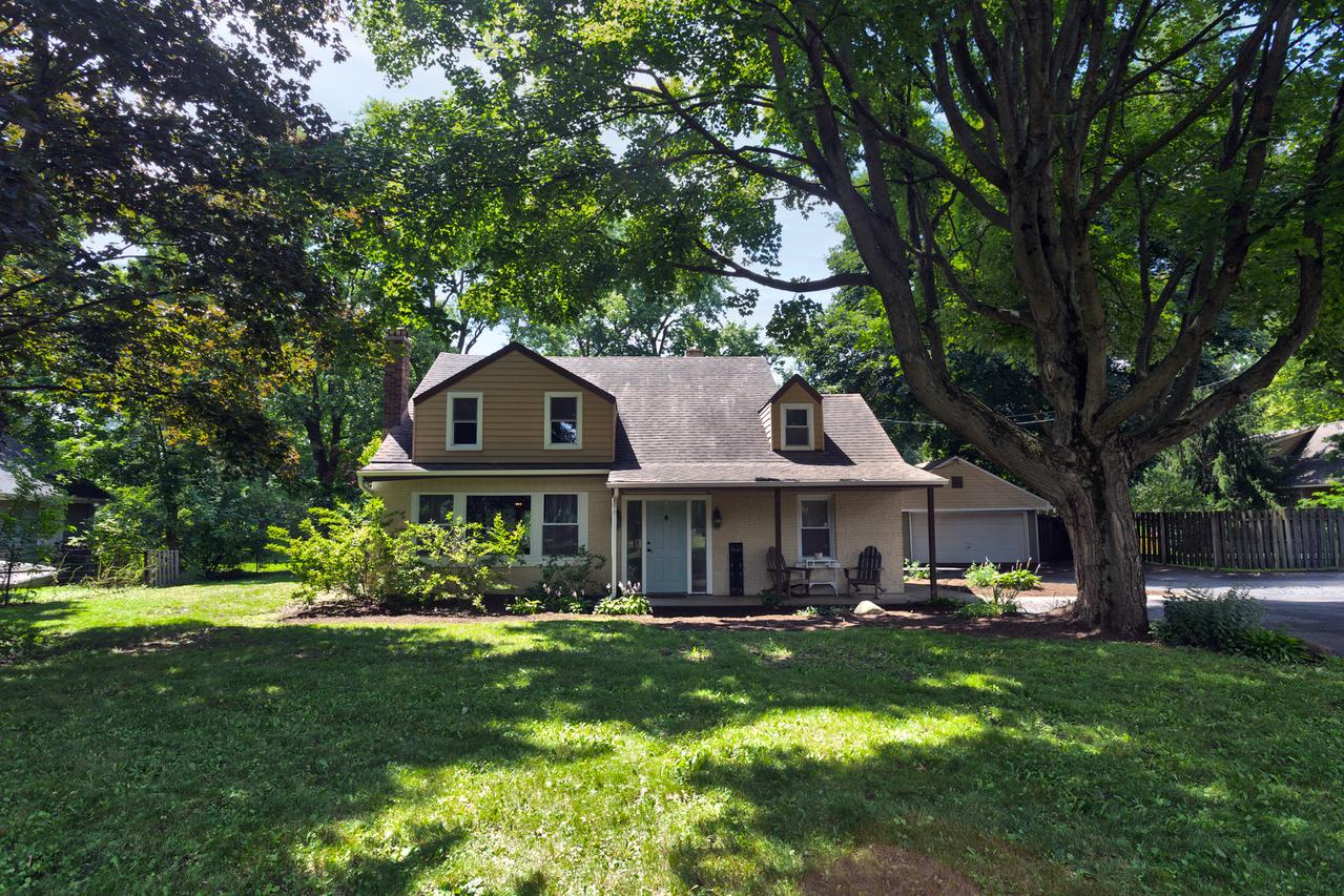 483 E Crystal Lake Ave., Crystal Lake, IL 60014