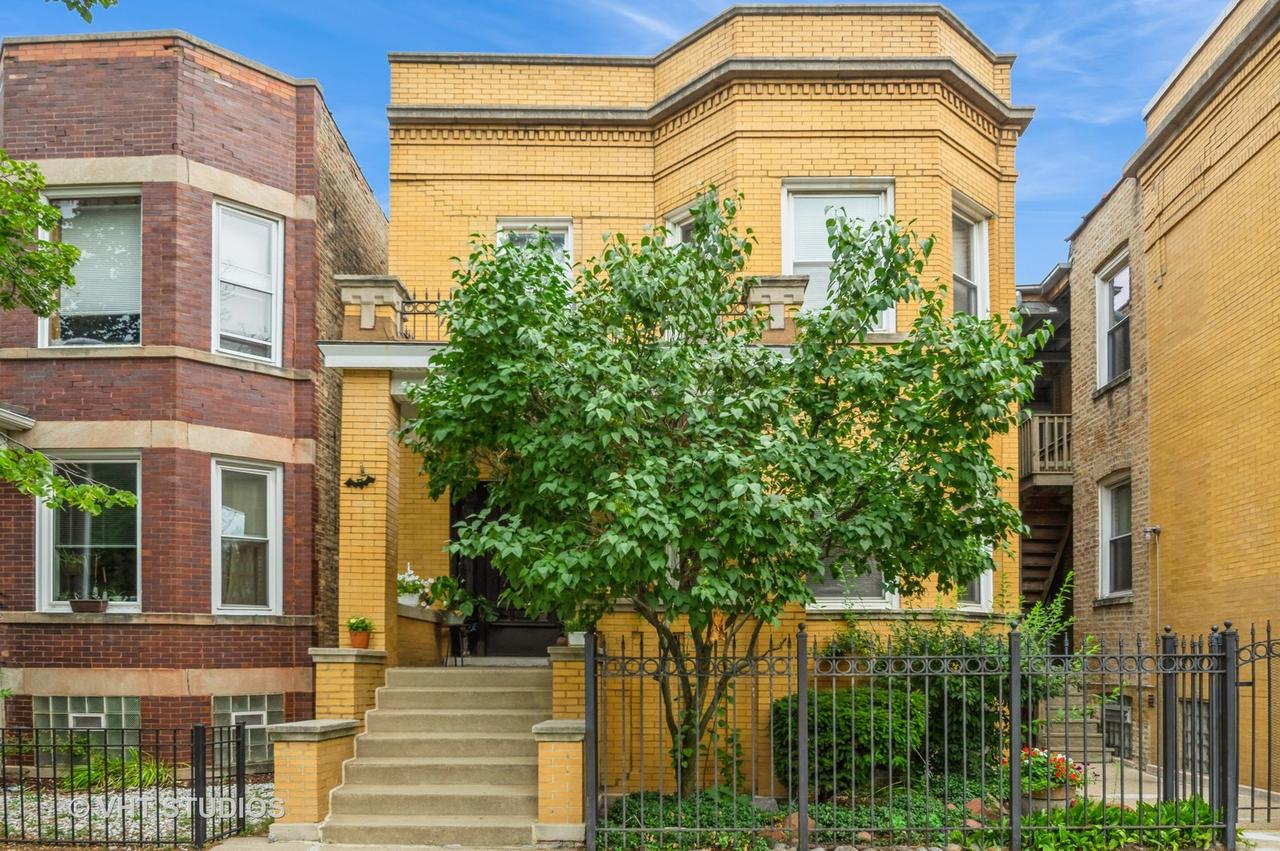 2302 W Addison St., Chicago, IL 60618