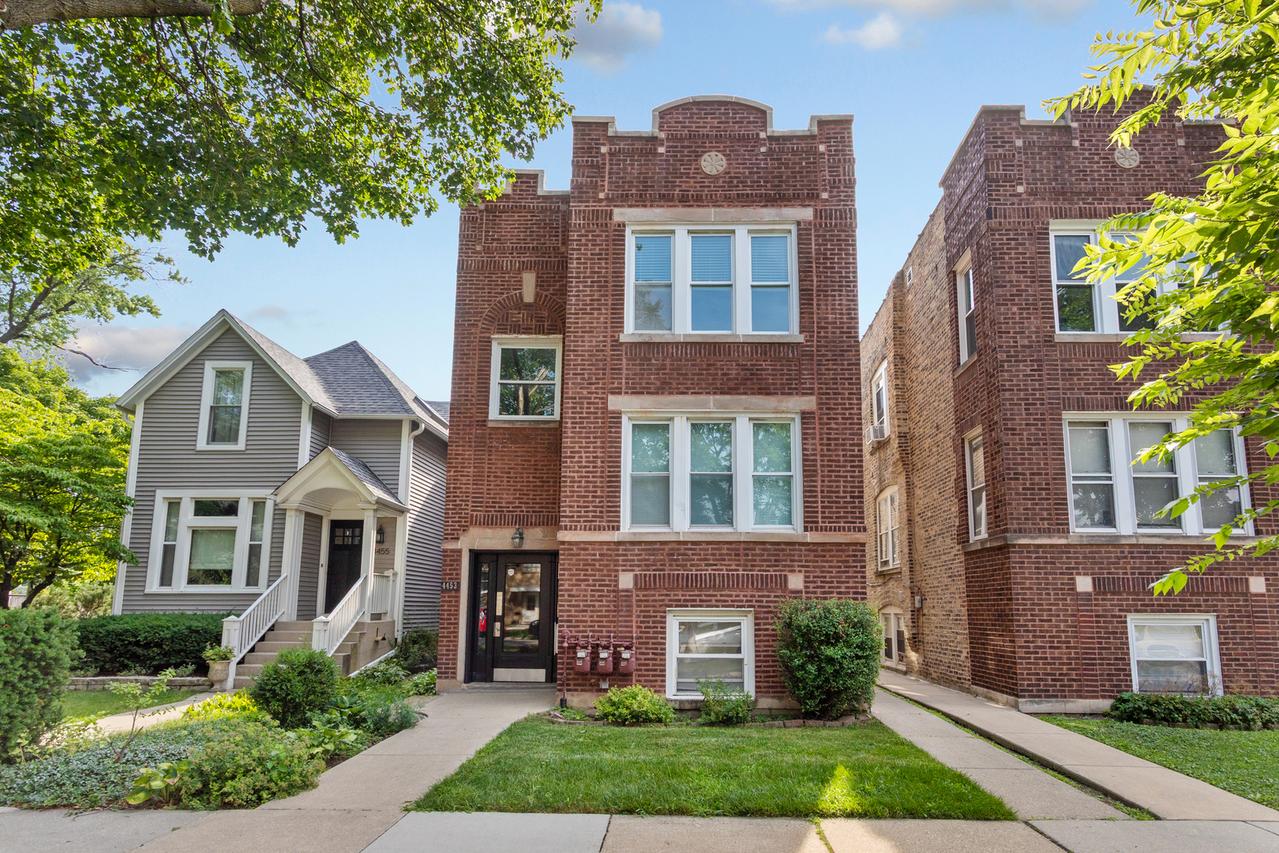 4453 N Kilbourn Ave., Chicago, IL 60630