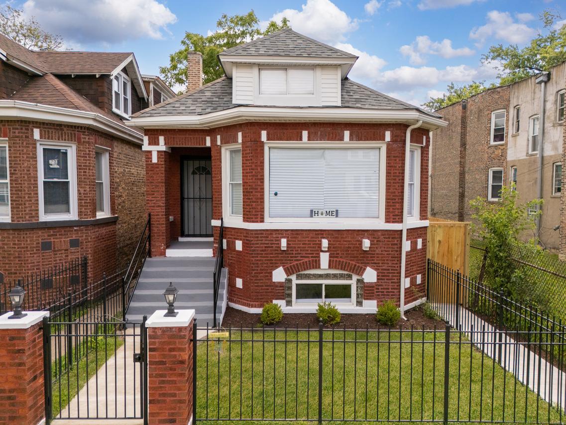 7253 S Marshfield Ave., Chicago, IL 60636