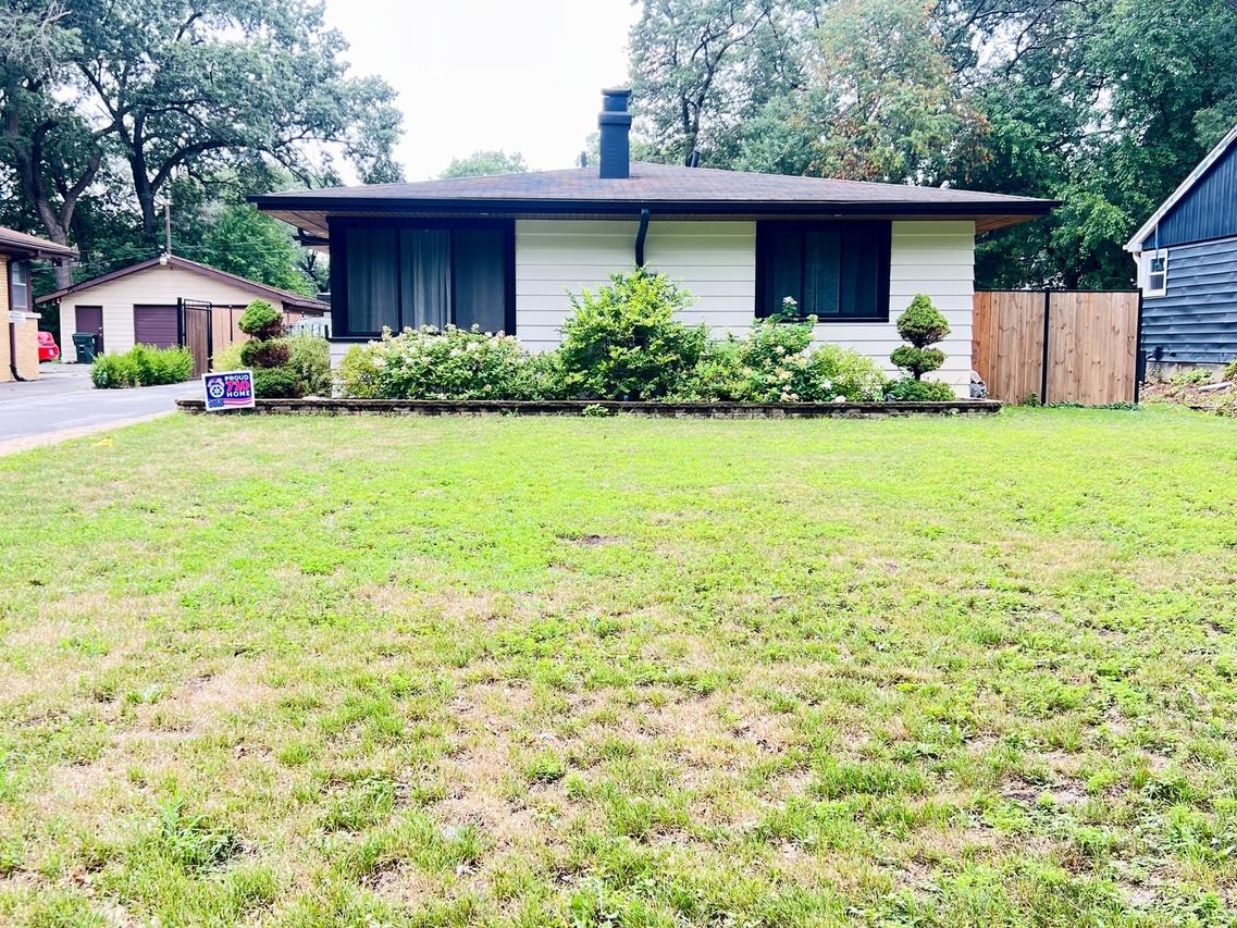 17750 Clyde Ave., Lansing, IL 60438