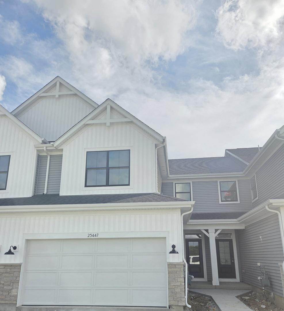 25447 W Emory Ln., Plainfield, IL 60544