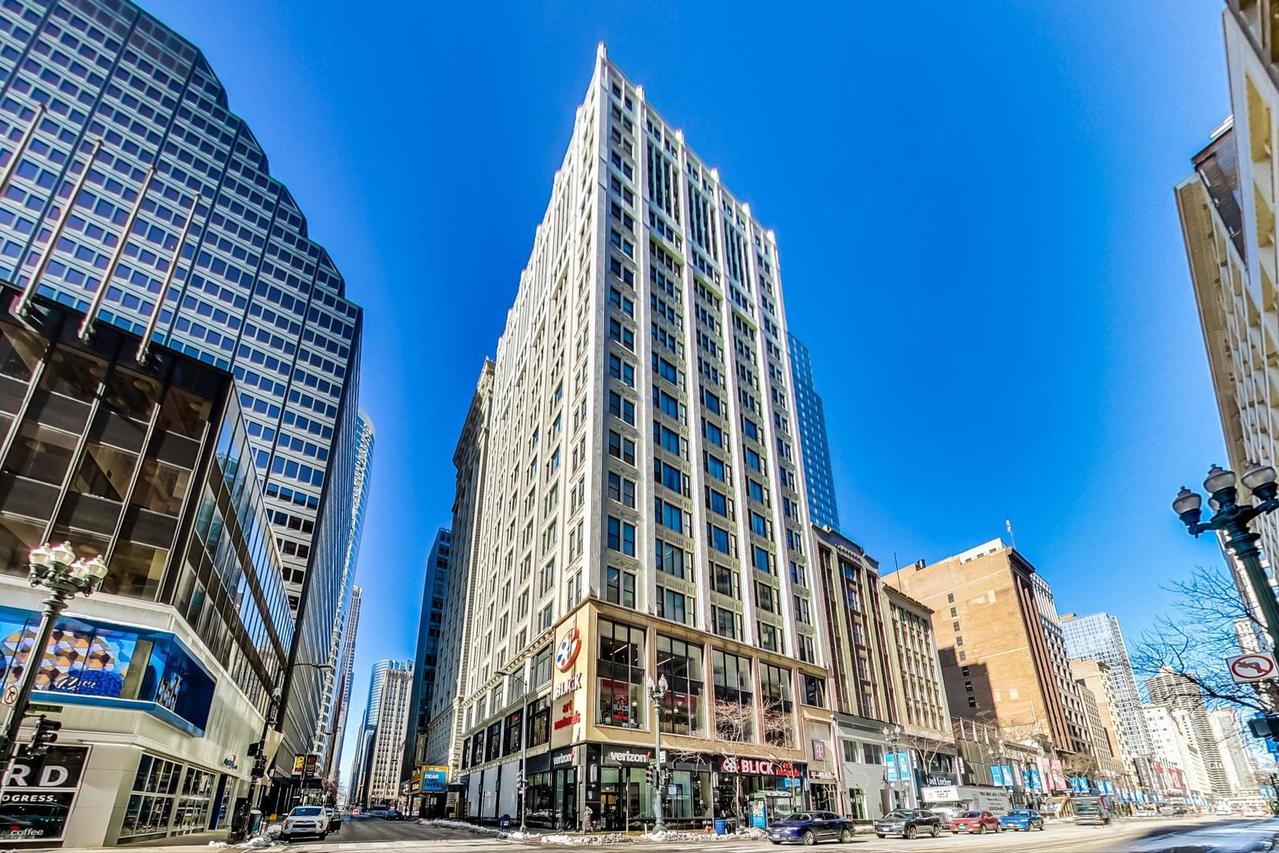 8 W Monroe St. #407, Chicago, IL 60603